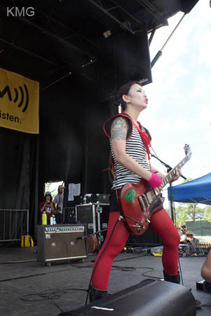 EDGEFEST_REDBACTERIAVACUUM-6